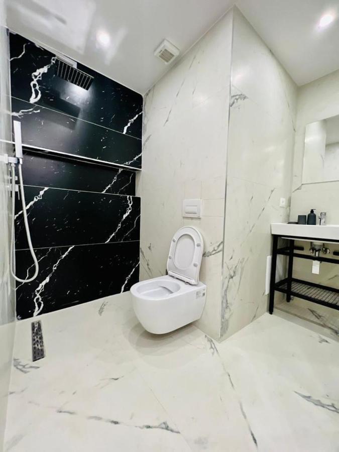 Come&Recome Tirana Apartments מראה חיצוני תמונה