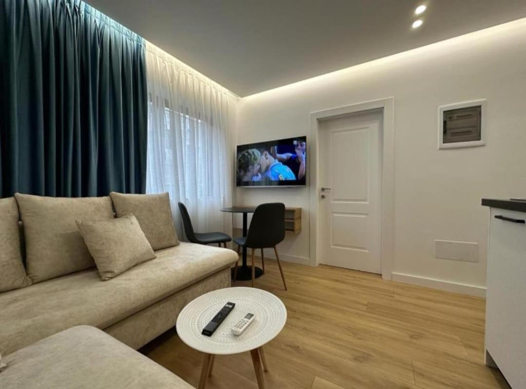 Come&Recome Tirana Apartments מראה חיצוני תמונה