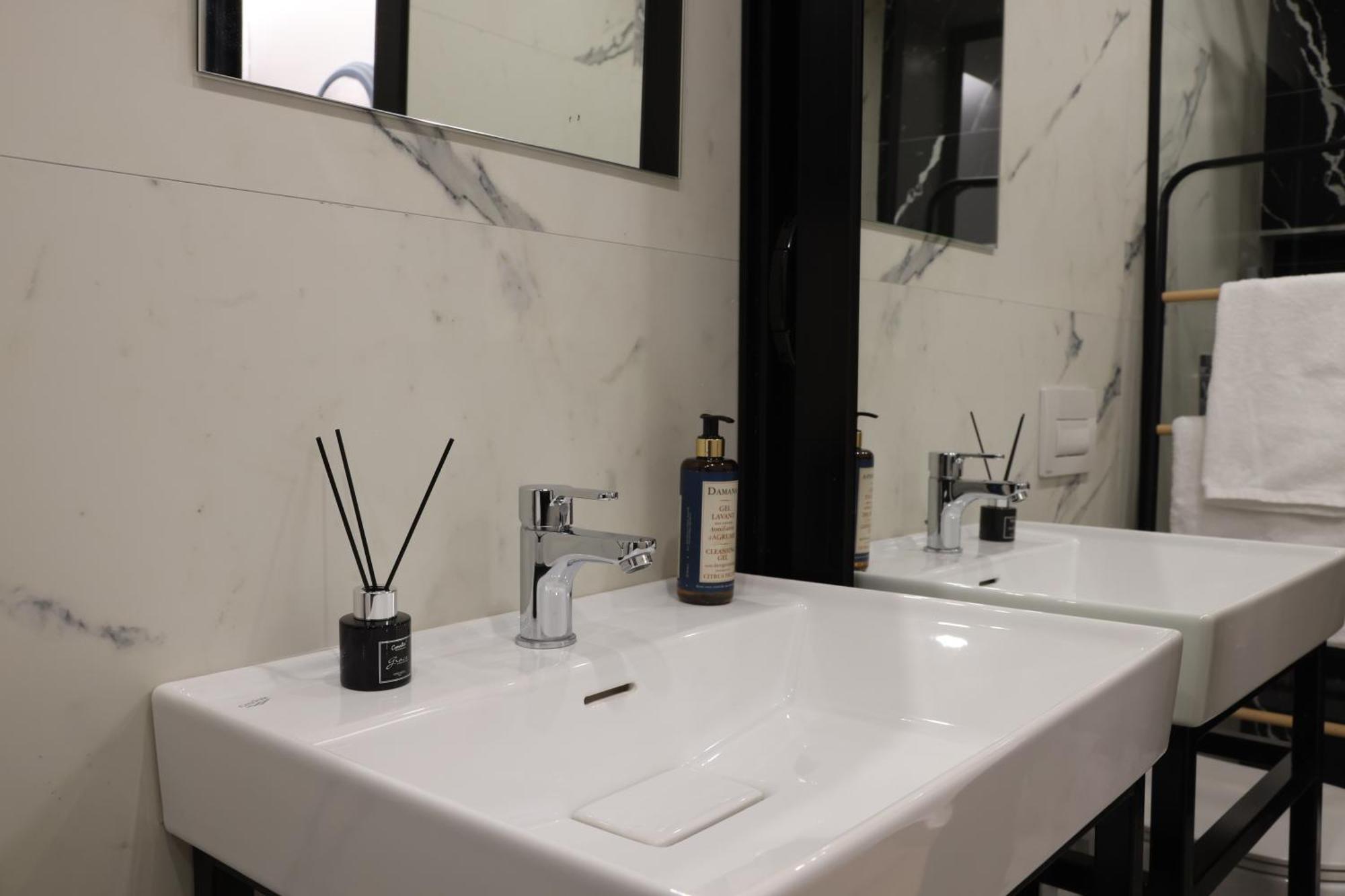 Come&Recome Tirana Apartments מראה חיצוני תמונה